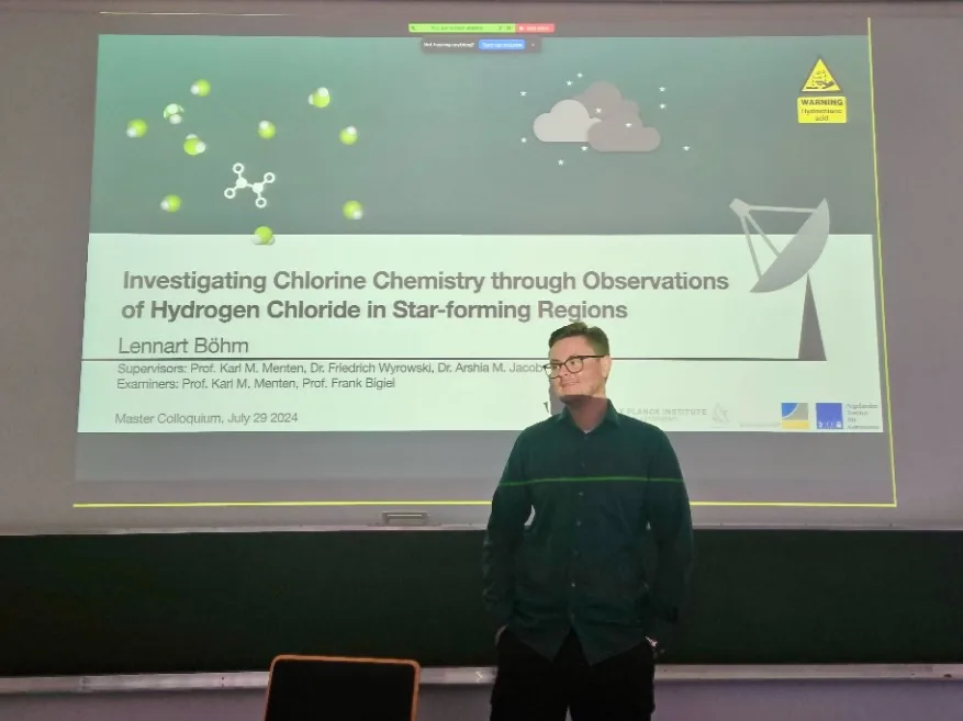 Lennart Böhm presenting during his Master’s thesis defense.